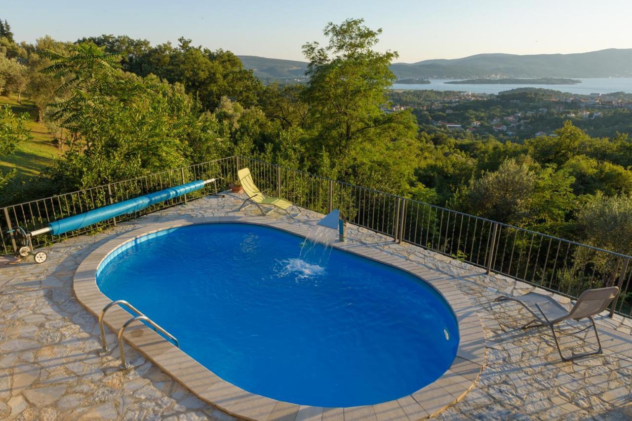 Sunset Holiday Home 티바트 외부 사진