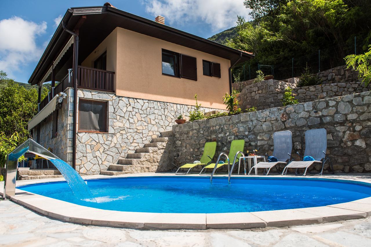 Sunset Holiday Home 티바트 외부 사진
