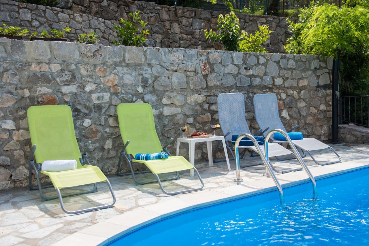 Sunset Holiday Home 티바트 외부 사진